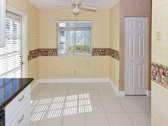 4th image of 6158 Riverwalk Lane #1