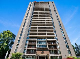 1785 Frobisher Ln #2204, Ottawa, ON K1G 3T7