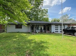 432 S Garnett Rd, Tulsa, OK 74128