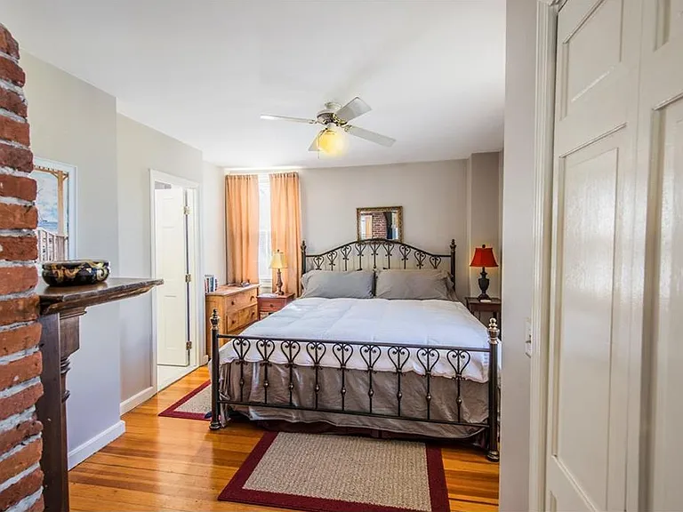 35 Pelham St #D1 — Photo 5