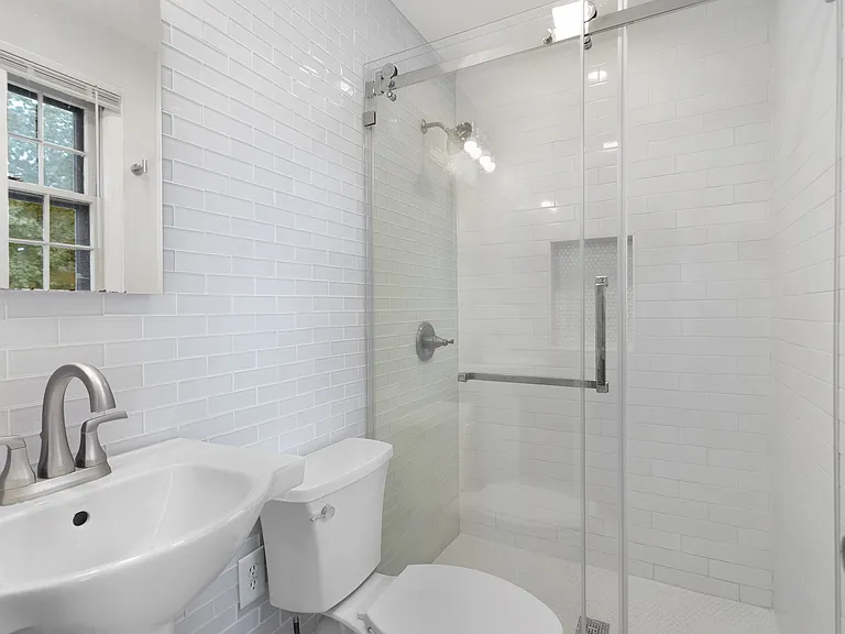 611 Cliff St — Photo 11