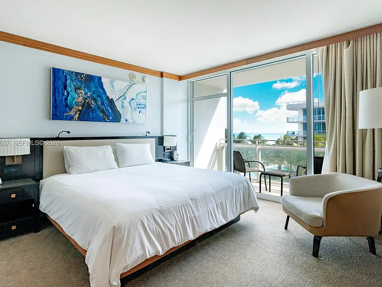 6801 Collins Ave #C414 — Photo 14
