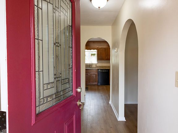 5th image of 3615 Parliament Lane