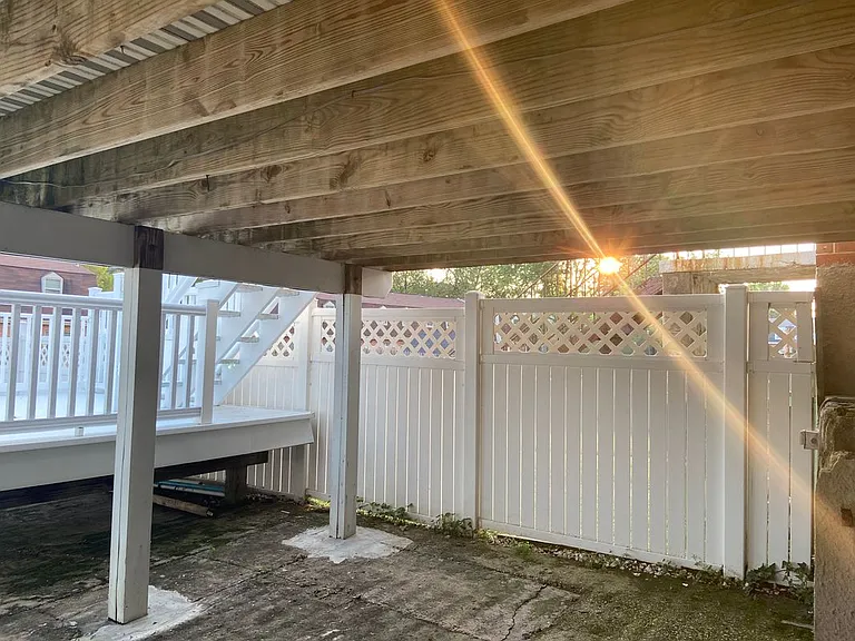 640 Kingston Rd — Photo 24