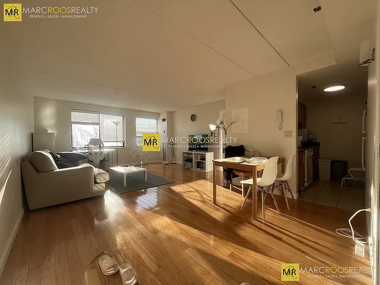 1937 Commonwealth Ave #504 — Photo 10