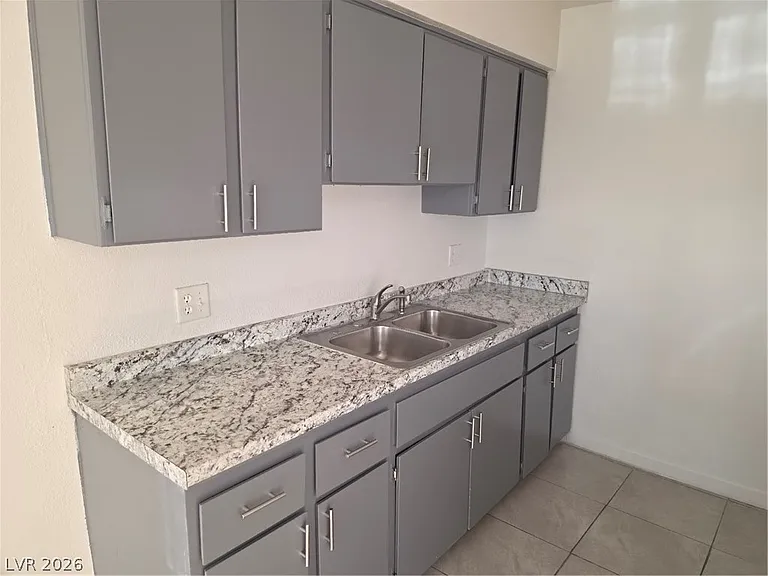 1809 Putnam Ave #0 — Photo 10