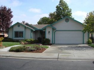 35 Edgewater Ct, Chico, CA 95928