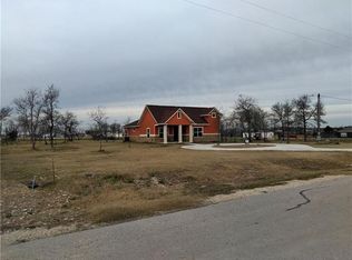 111 Yucatan Dr, Del Valle, TX 78617