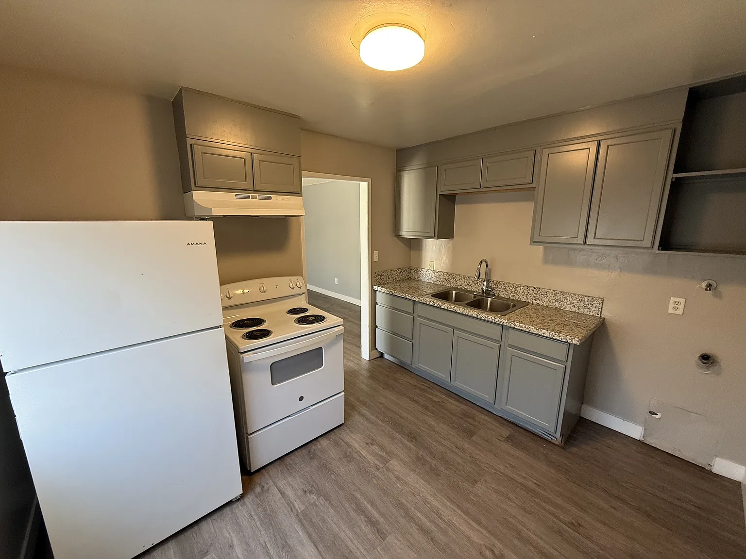 117 Woodrow Avenue - B — Photo 4