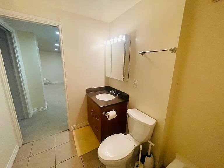 21 Craigside Pl #4C — Photo 8