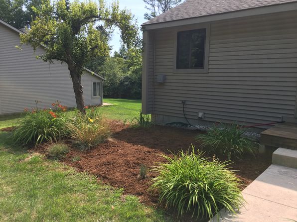 11255 E Fort Rd APT E4, Suttons Bay, MI 49682