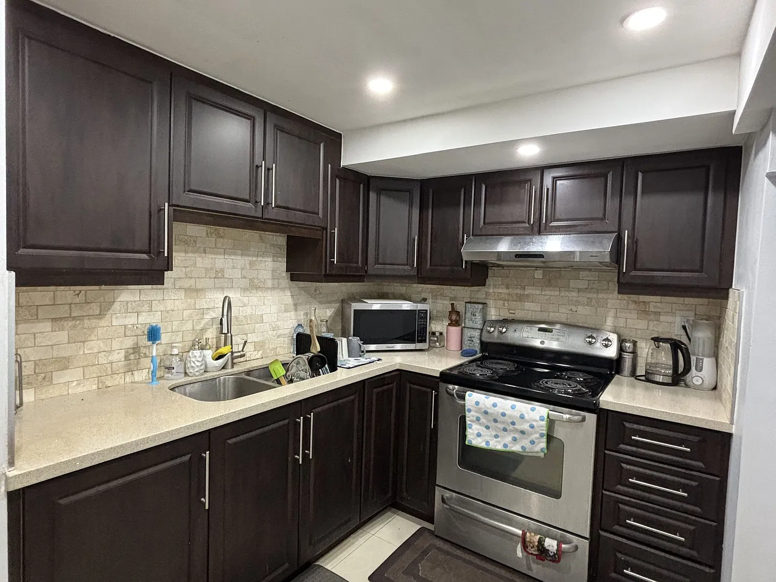 2 bed, $1,800 — Photo 3