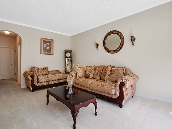 5th image of 130 Surge Stone Ln