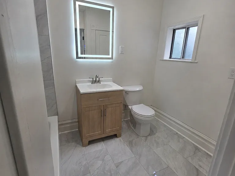 155 Ormsby Ave — Photo 12