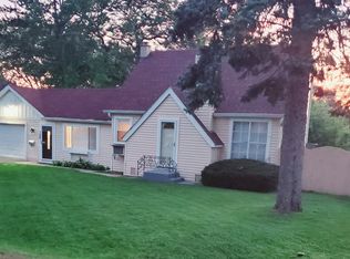 328 Brierhill Dr, Round Lake Park, IL