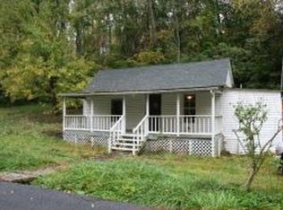 216 Russell St, Pulaski, VA 24301