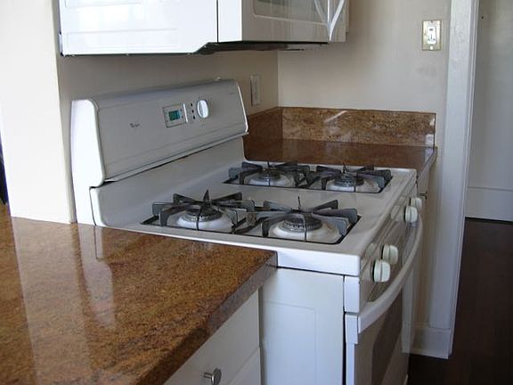 5th image of 315 W 3rd St Unit 706