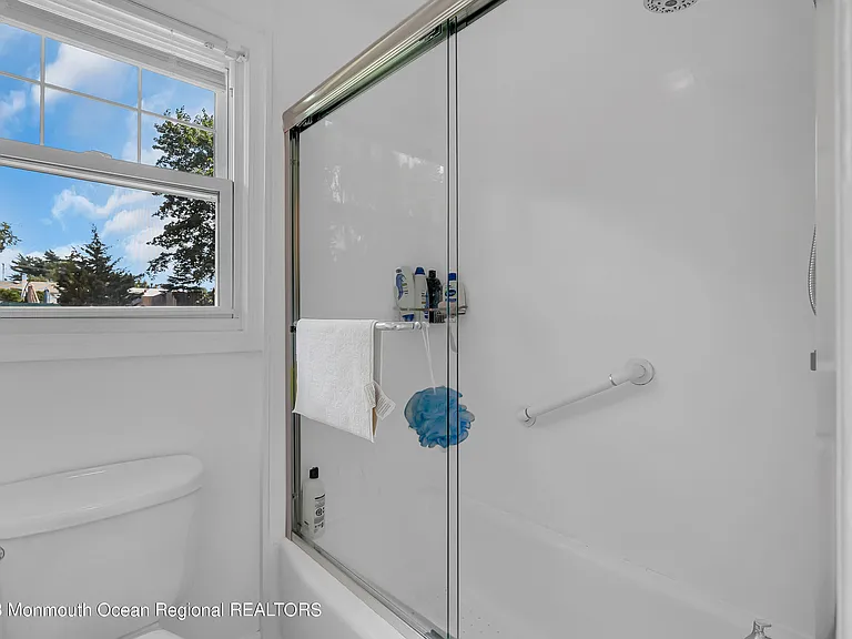 26 Hilltop Rd — Photo 12