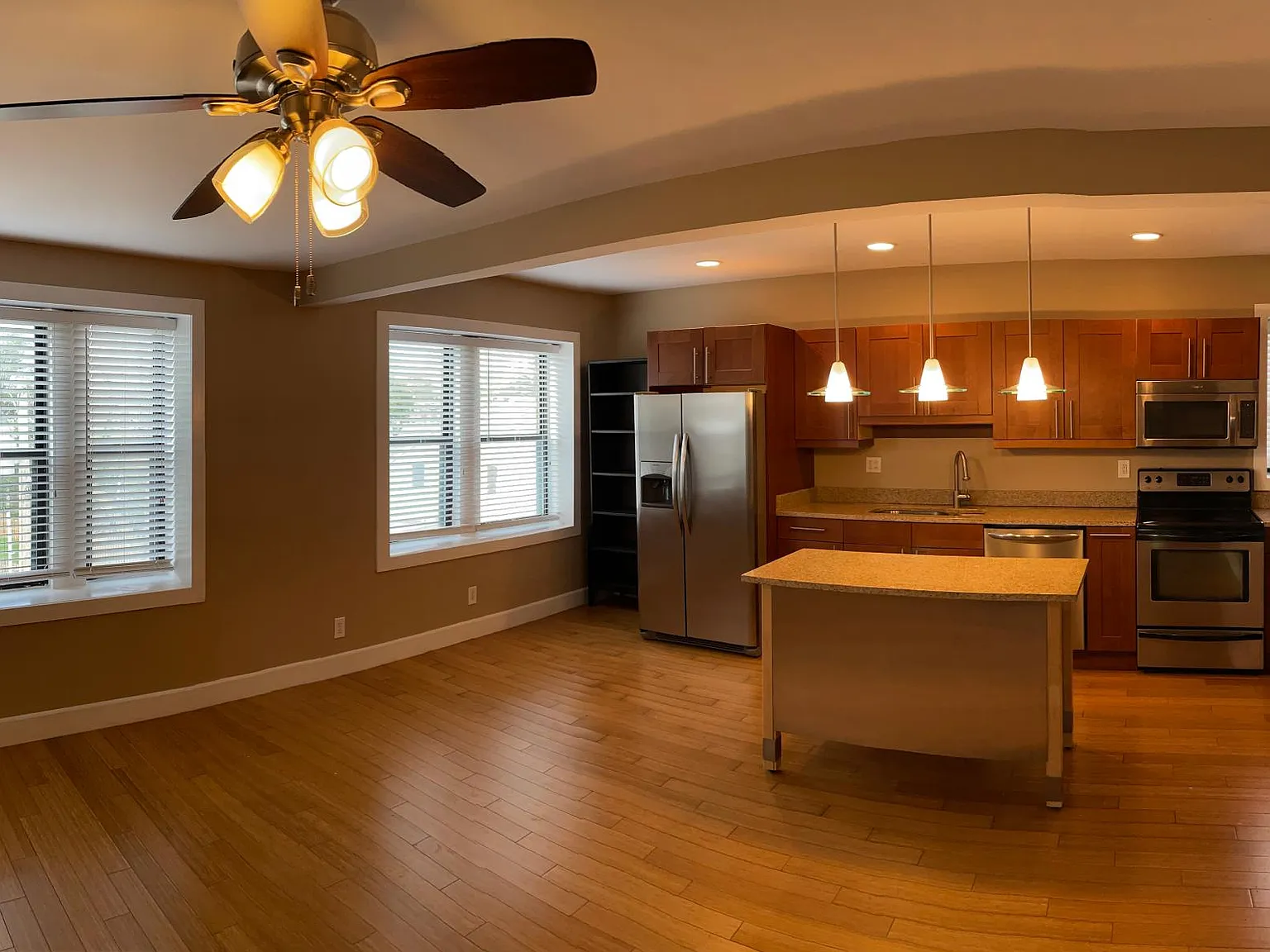 4228 McPherson Ave — Photo 3