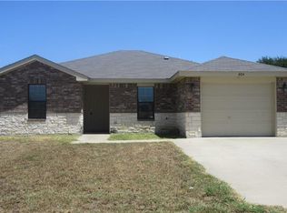 604 Redbud Dr, Copperas Cove, TX 76522
