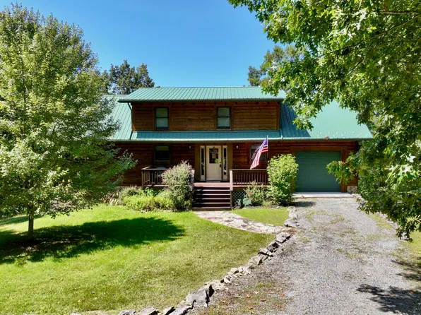 1285 Old Schoolhouse Ln, Asbury, WV 24916