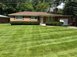 7411 Manslick Rd, Louisville, KY 40214