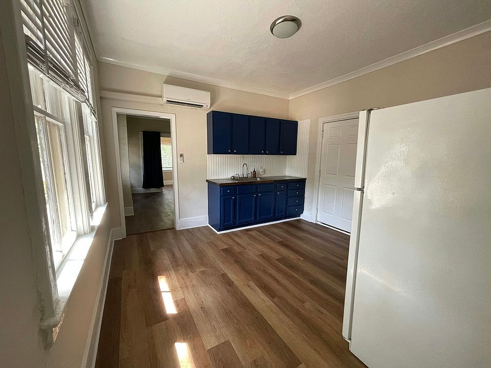 Ample light in Kitchen
