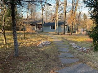 603 Hughart Ln, Valparaiso, IN 46383