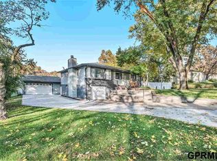 8018 Evans St, Omaha, NE 68134