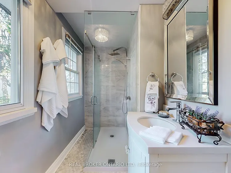 15 Jasmine Cres — Photo 22