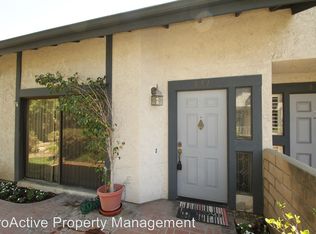 851 Swiss Trl, Duarte, CA 91010