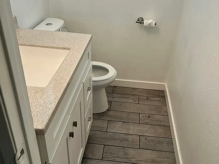 14328 Addison St #6 — Photo 13