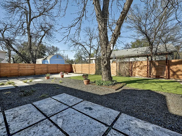 3006 Govalle Ave — Photo 23