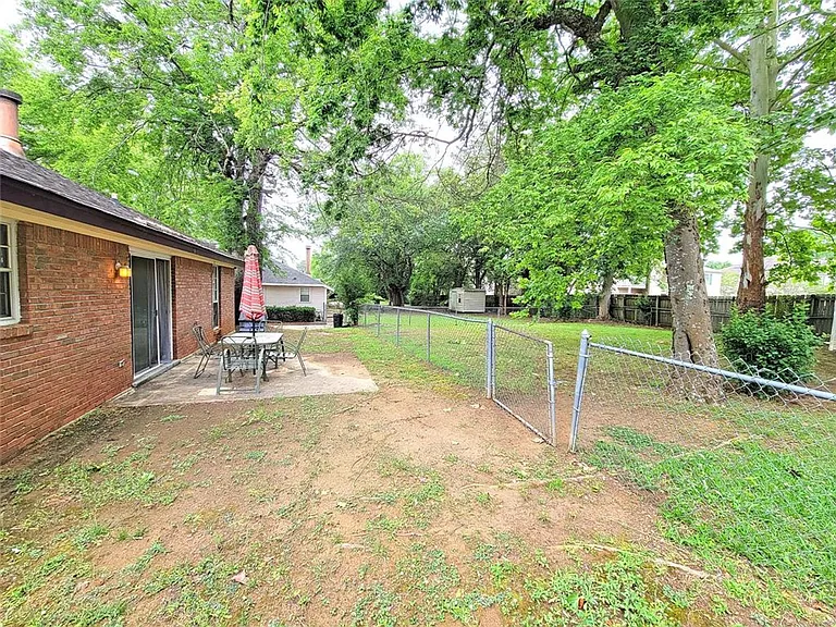 3248 Meadow Walk Ln — Photo 15