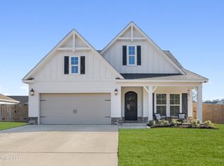 13804 E El Bonito Dr, Ocean Springs, MS 39564