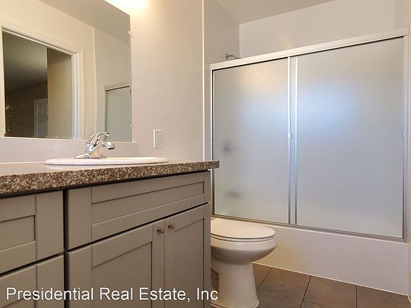 4th image of 2501 Skylark Dr #7