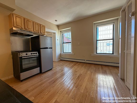 3rd image of 232 Cambridge St #19