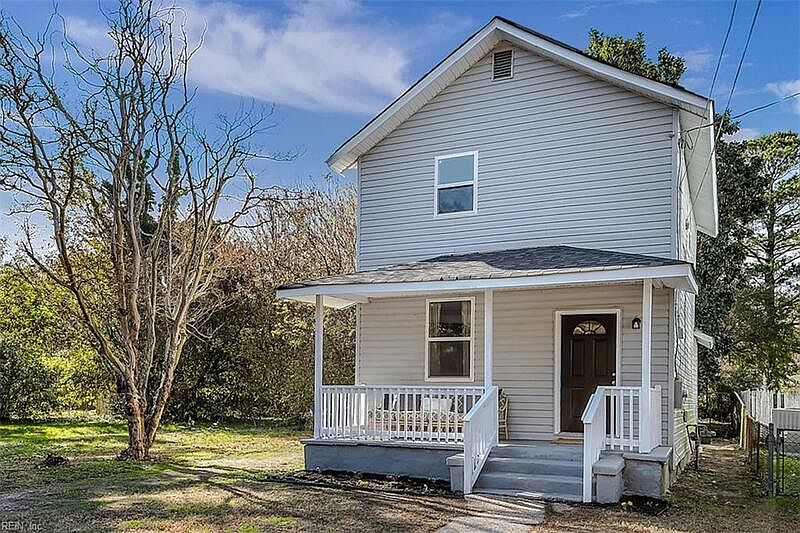 1st image of 908 Douglas Ave