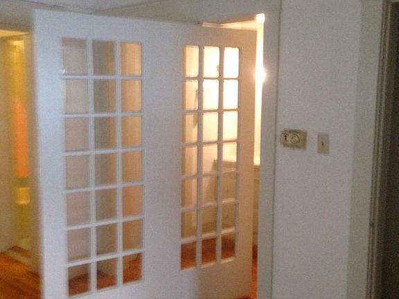 French swivel door