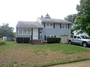1004 Dettling Rd, Wilmington, DE 19805
