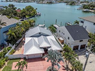 7025 Boca Ciega Dr, Saint Pete Beach, FL 33706