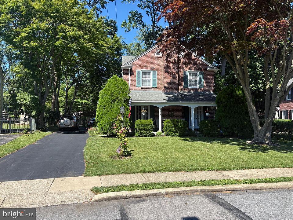 1st image of 304 Shelbourne Rd