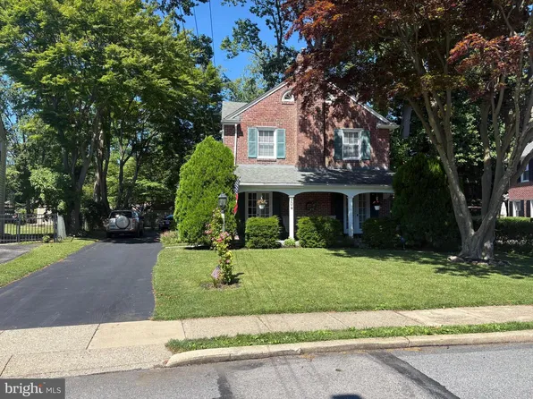 304 Shelbourne Rd, Havertown, PA 19083