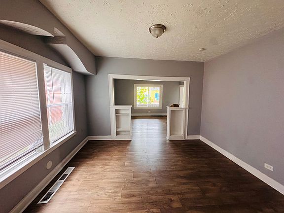 4th image of 4013 E 131st St
