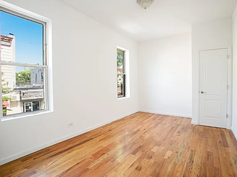 453 Irving Ave #1 — Photo 1