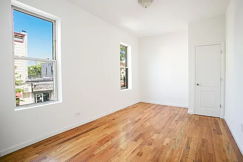 453 Irving Ave Photo 1