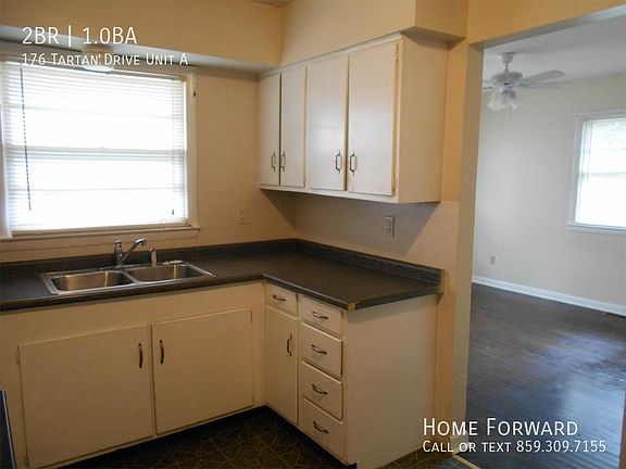 5th image of 176 Tartan Dr #A