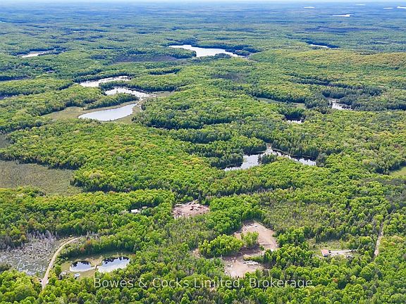3rd image of 2018 Fortesque Lake Rd