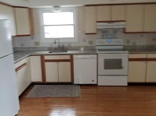 290 Pleasant St FLOOR 1, Marblehead, MA 01945