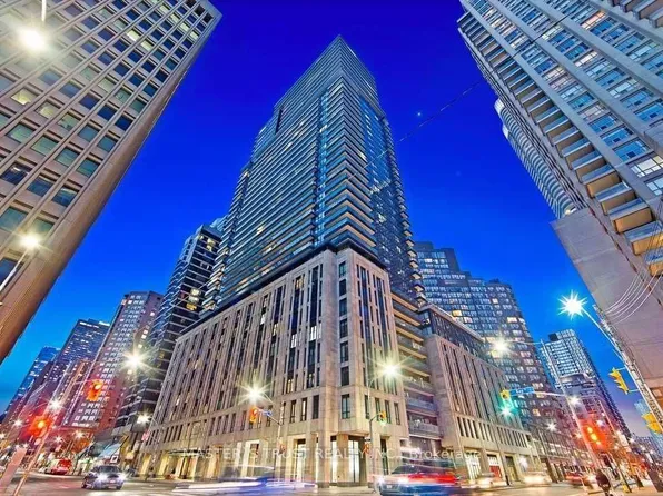 955 Bay St, Toronto, ON